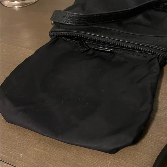 Gucci Black Nylon and Leather Crossbody Bag - Picture 10 of 16